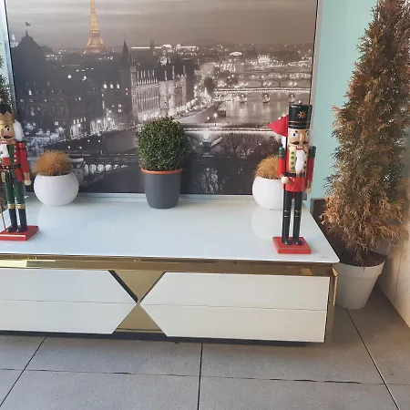 Modern And Hipp In City Appartement