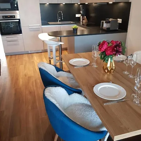 Appartement Modern And Hipp In City *