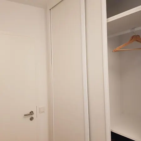 Appartement Modern And Hipp In City *