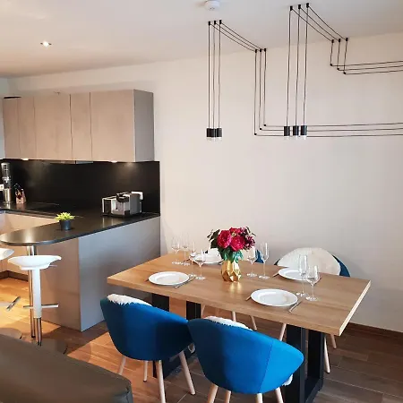 Modern And Hipp In City Appartement